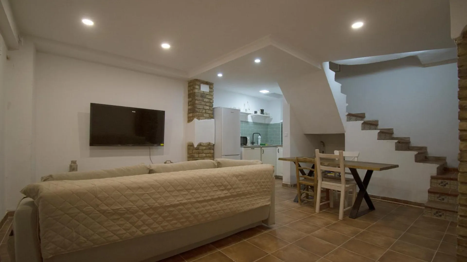 Casa De 3 Habitaciones Y 2 Banos Centrico Granada